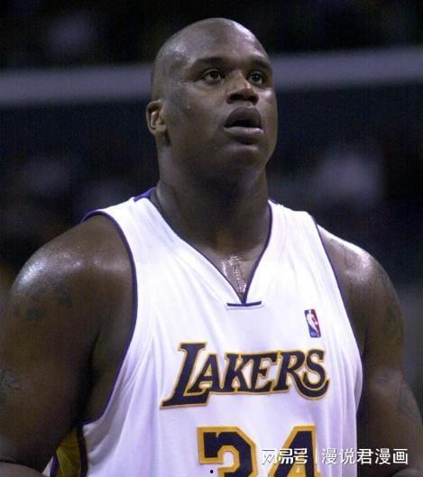 比尔·拉塞尔：传奇中锋,篮球史上无可争议的传奇中锋